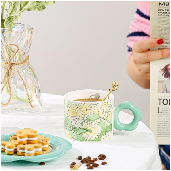 Blomstermugge med skje 280 ml Gaveeske Grønn - Bilde 4